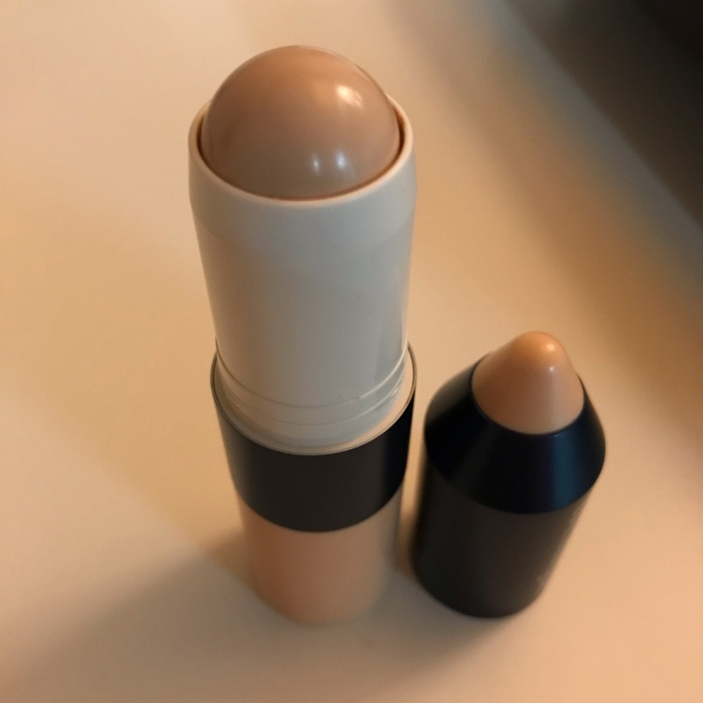 Foundation stick, Polynesia Ivory